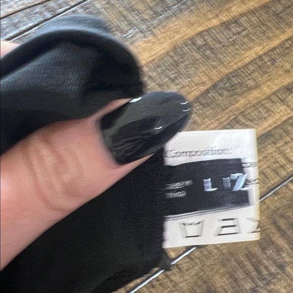 Black Skeleton Ribcage Crop Top - Picture 2 of 3